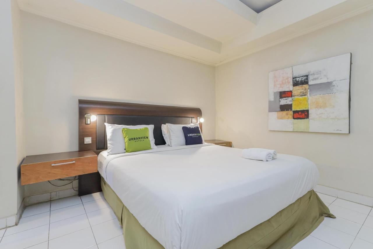 Urbanview Hotel Taman Suci Denpasar Esterno foto