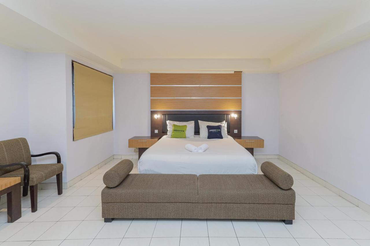 Urbanview Hotel Taman Suci Denpasar Esterno foto