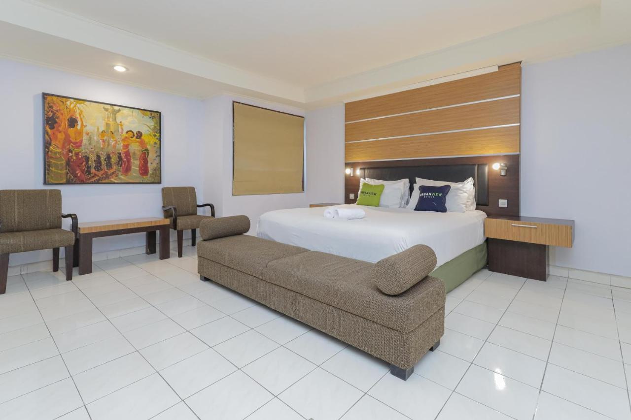 Urbanview Hotel Taman Suci Denpasar Esterno foto