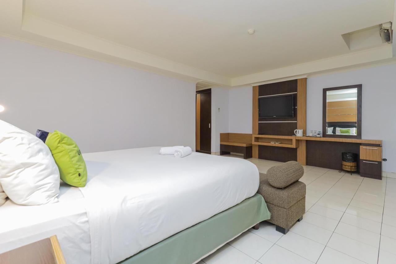 Urbanview Hotel Taman Suci Denpasar Esterno foto