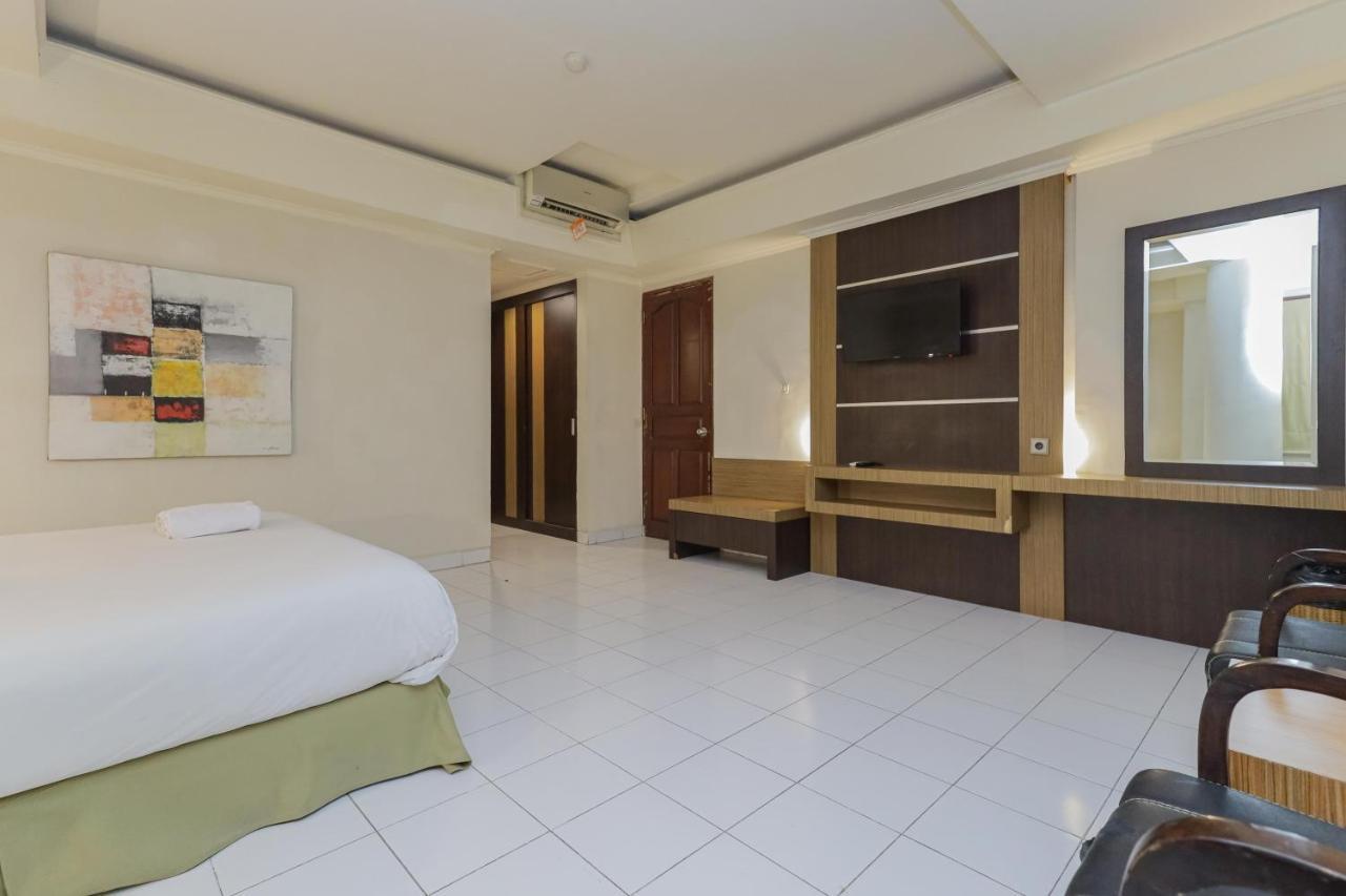 Urbanview Hotel Taman Suci Denpasar Esterno foto