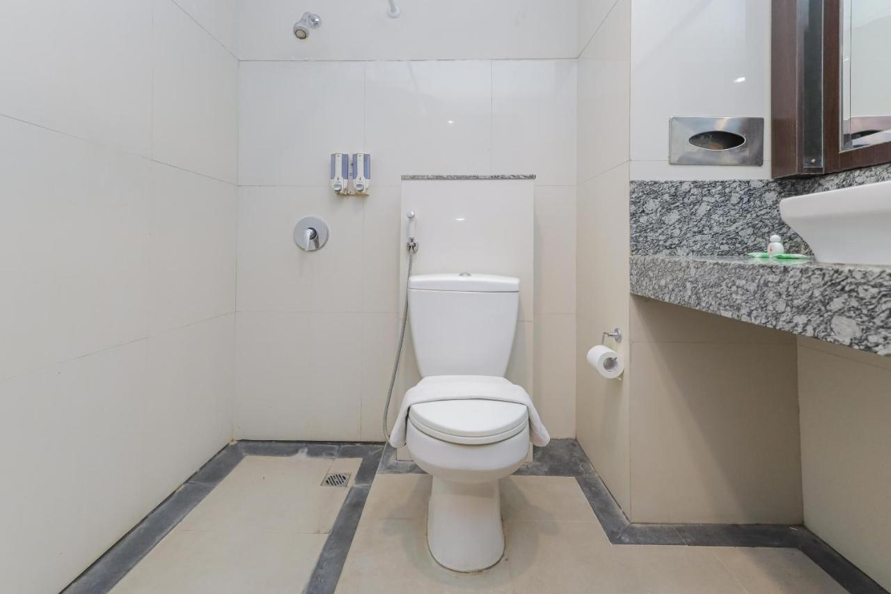 Urbanview Hotel Taman Suci Denpasar Esterno foto