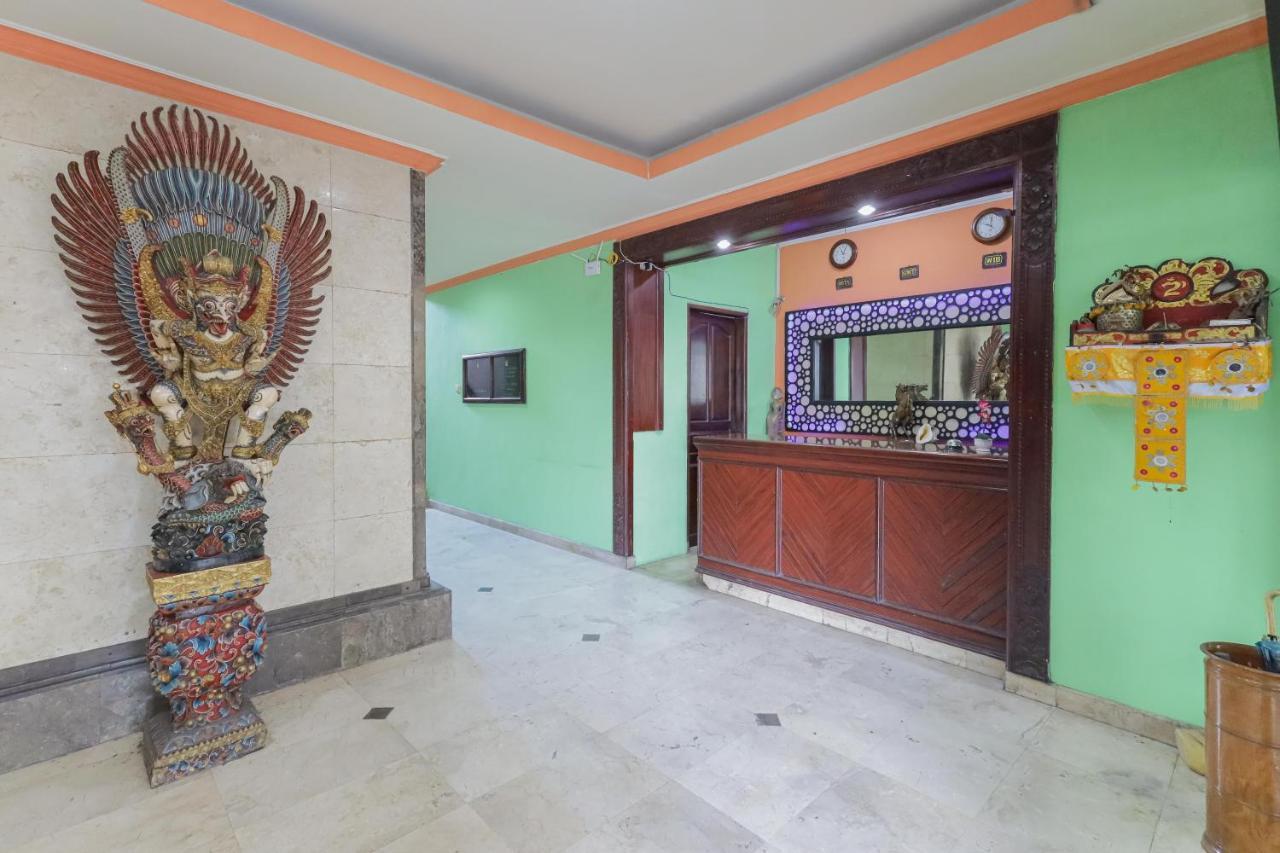 Urbanview Hotel Taman Suci Denpasar Esterno foto