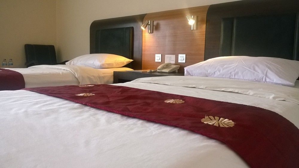 Urbanview Hotel Taman Suci Denpasar Esterno foto
